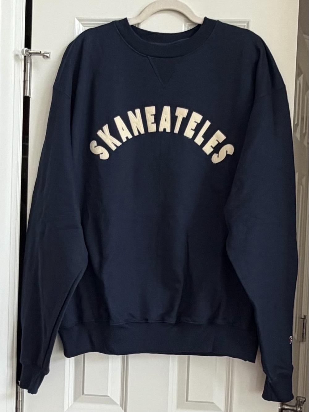 NWOT Champion Skaneateles Sweater Sweatshirt Navy Crewneck XL Collegiate Preppy